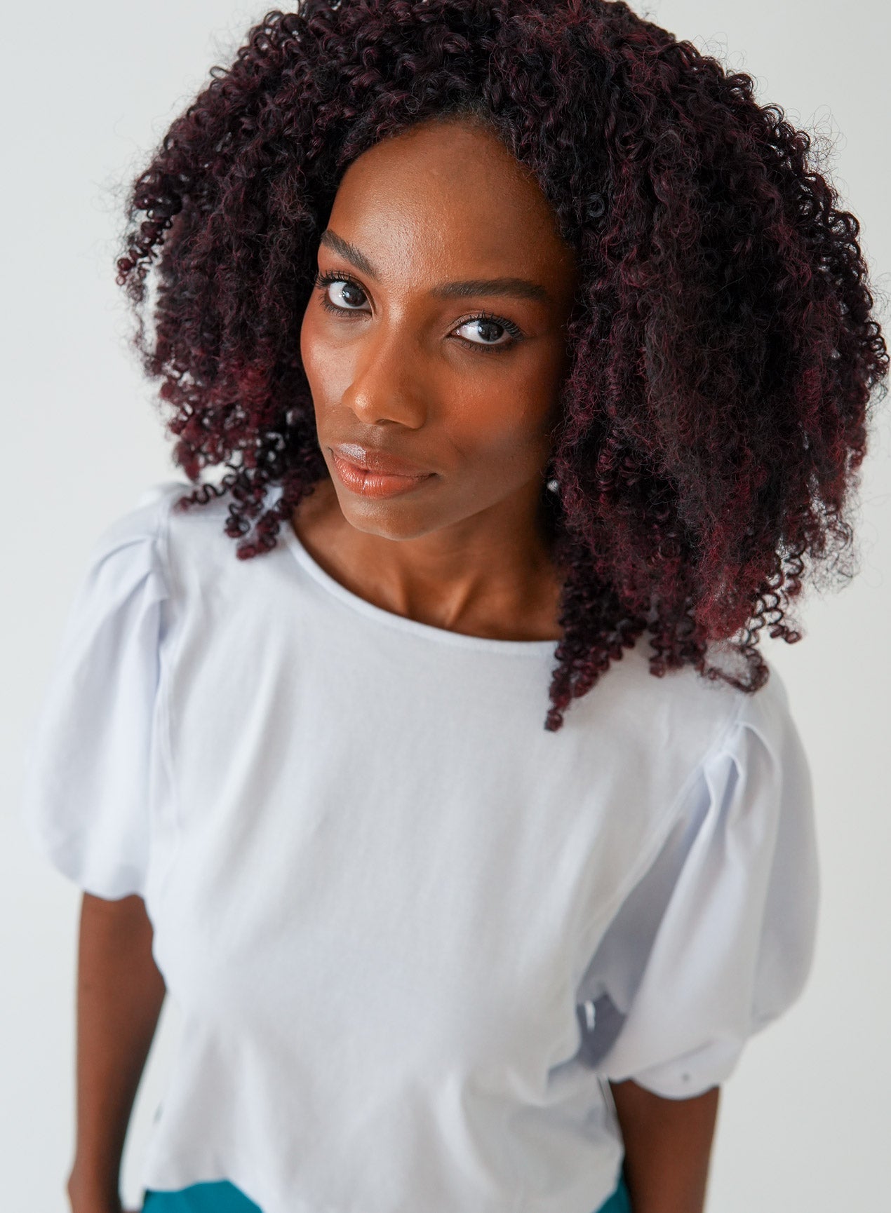 Blusa Branca Gola Redonda Zoe