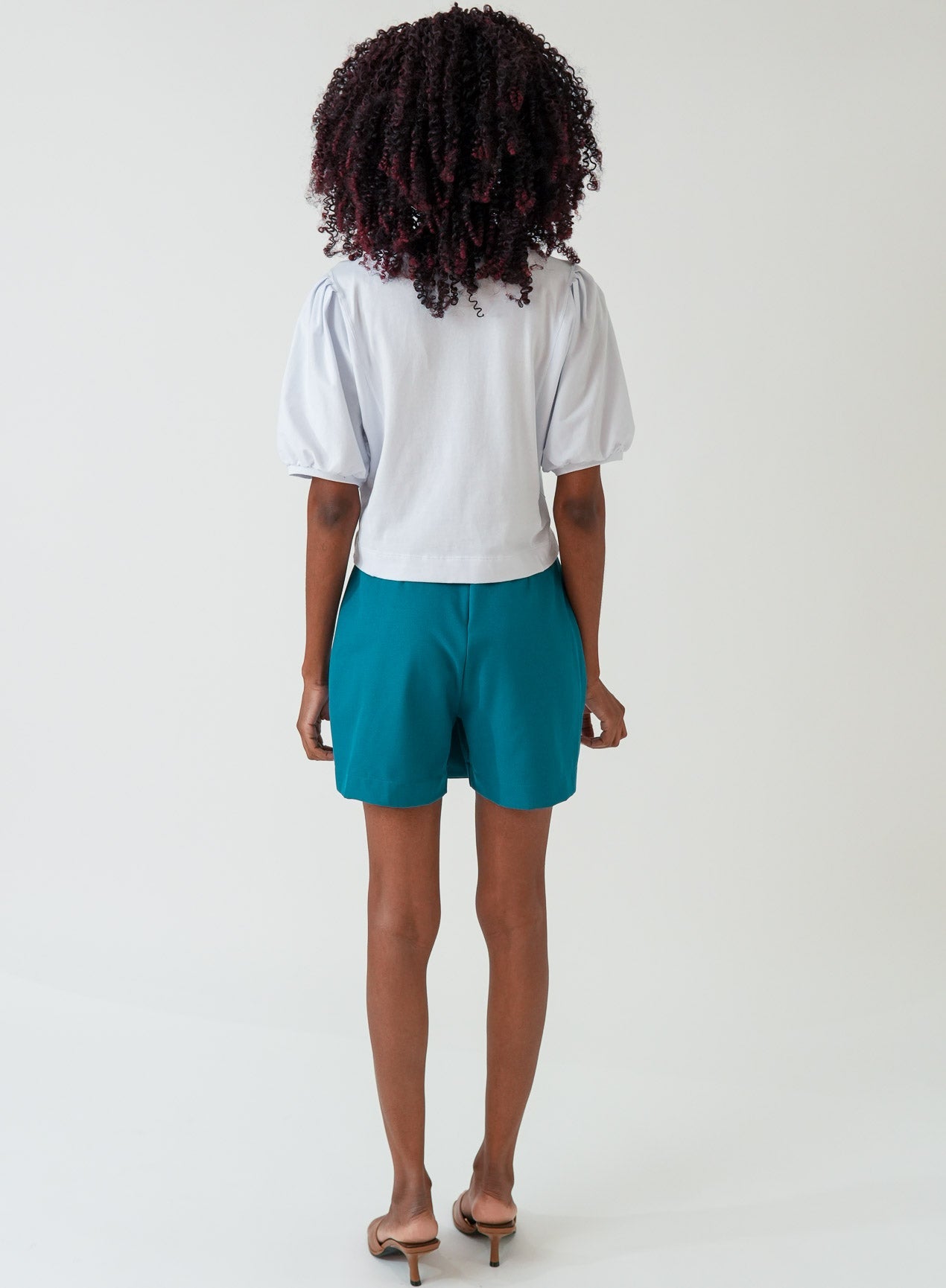 Blusa Branca Gola Redonda Zoe