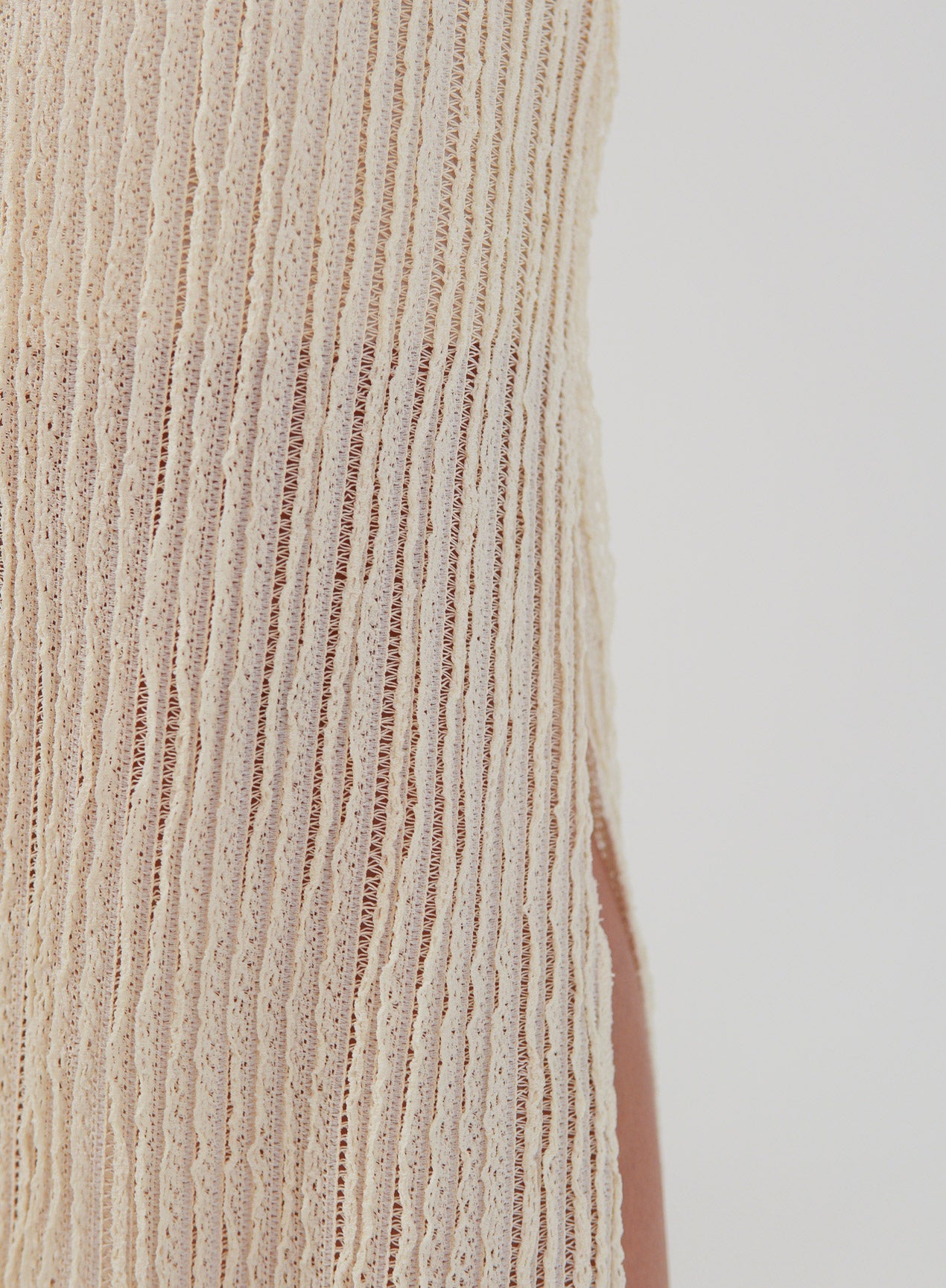 Saia Midi Renda Texturizada com Elastano Lívia Off White