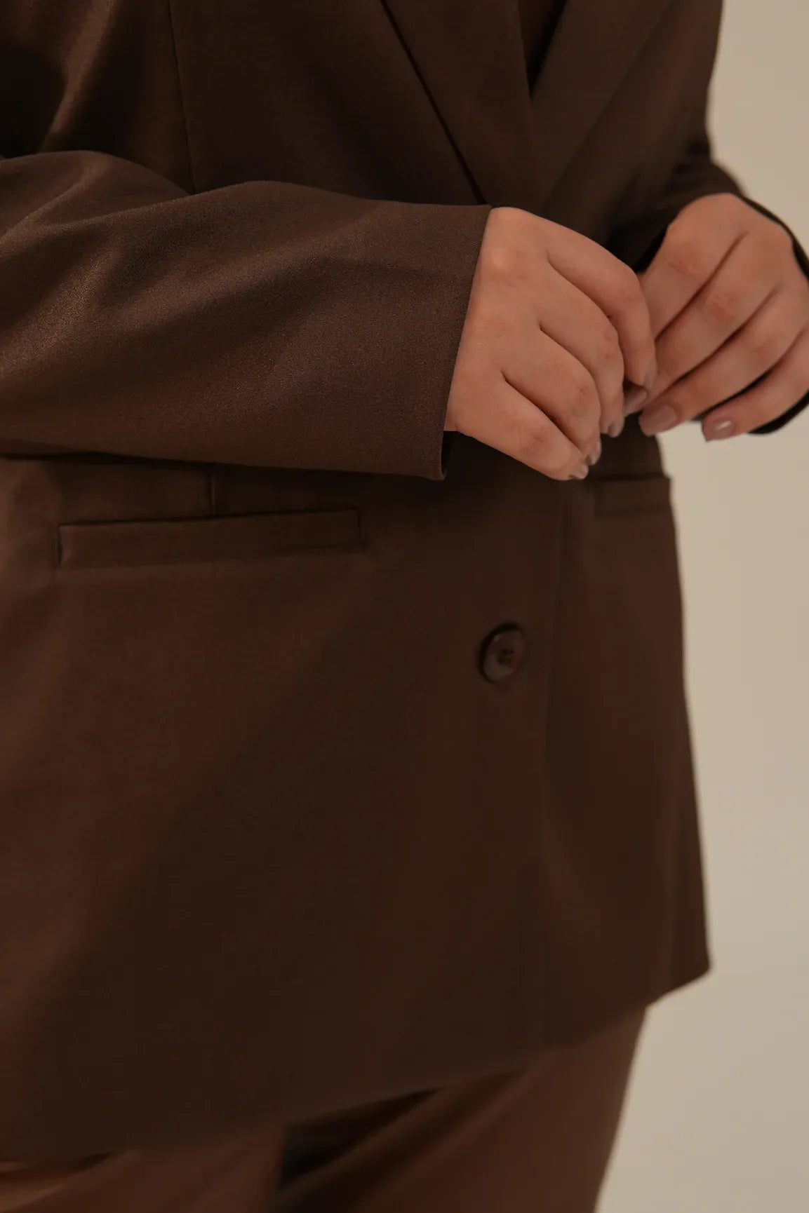 Blazer Alfaiataria Feminino Alongado Marrom Thássia