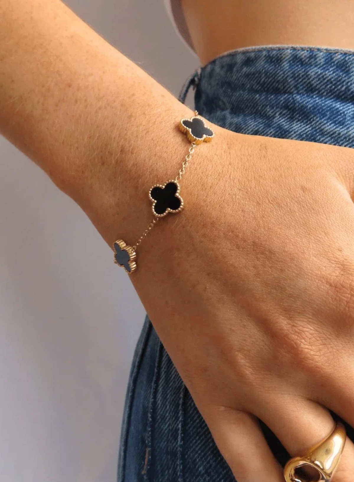 [COMPRE 1 LEVE 3] T-shirt Feminina Algodão Nina + Pulseira de brinde