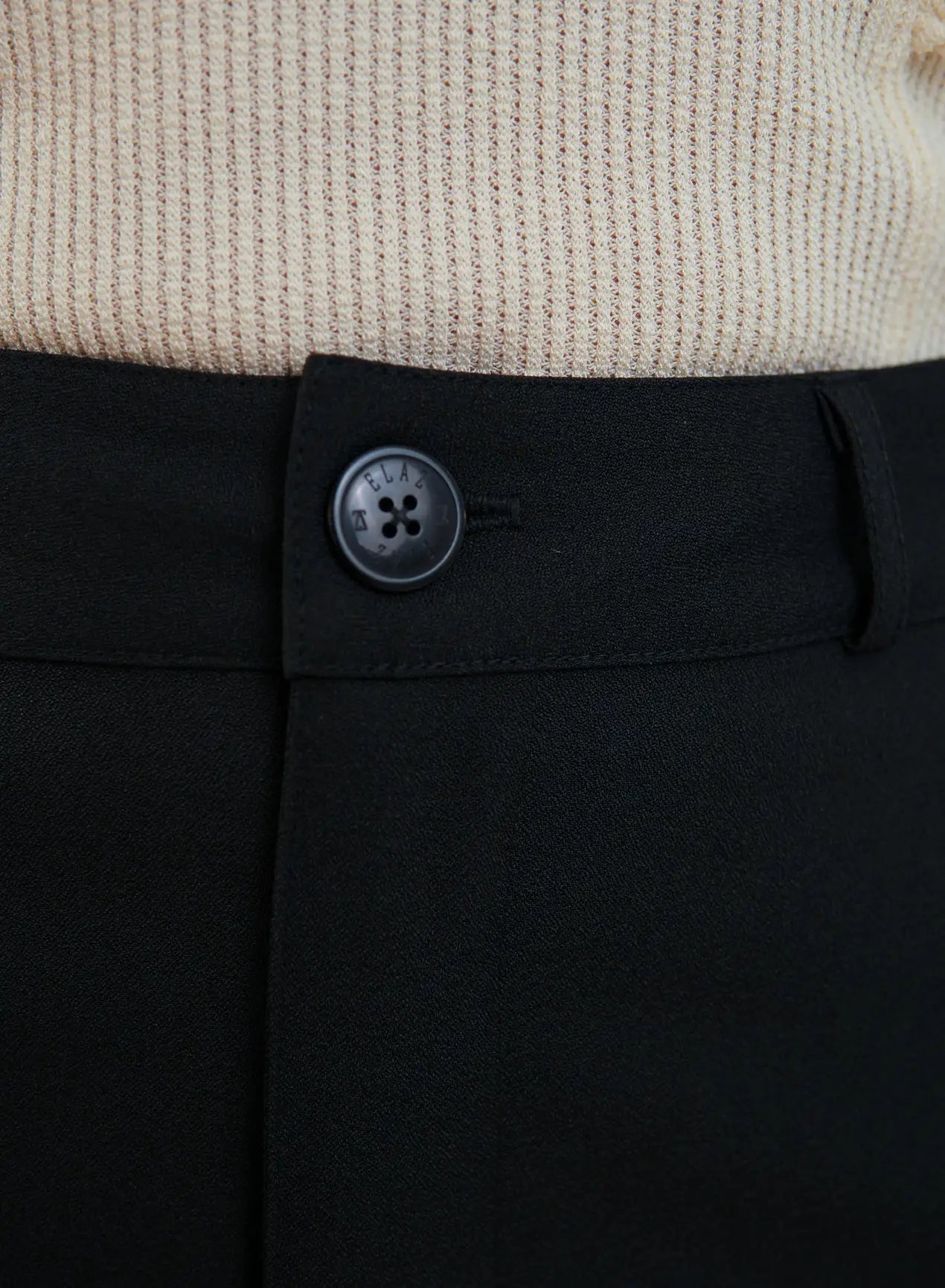 Saia Alfaiataria Nati Preta