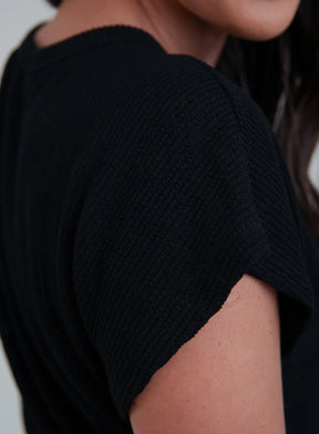 Blusa com Punho na Barra Gaia Preta